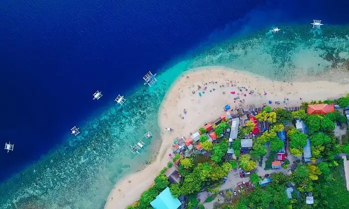 202204051804485408542_places_to_visit_in_philippines.webp